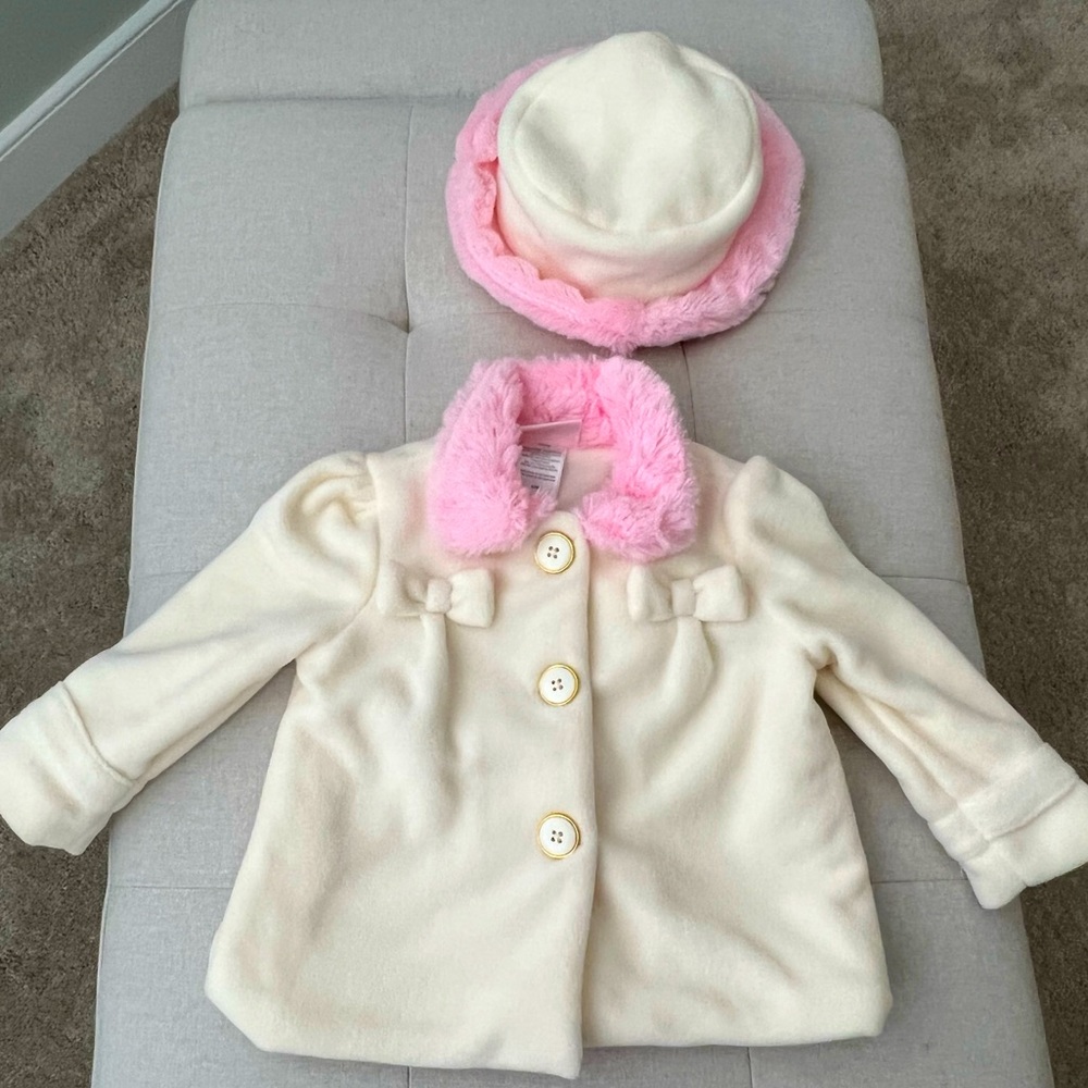 *NWT* Baby Girl Size 12 months Ivory & Pink Fleece Coat w/ Matching Hat